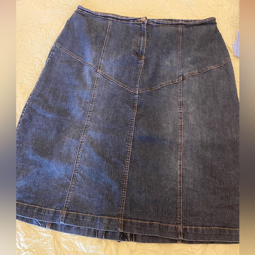 Denim skirt